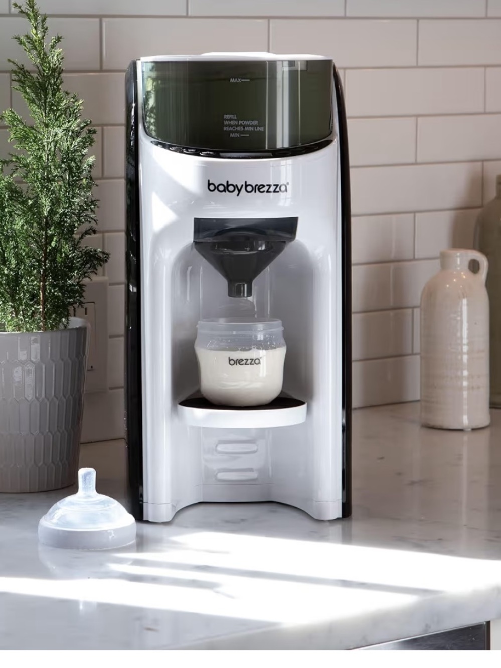 Baby Brezza Formula Dispenser - White Automatic Bottle Prep